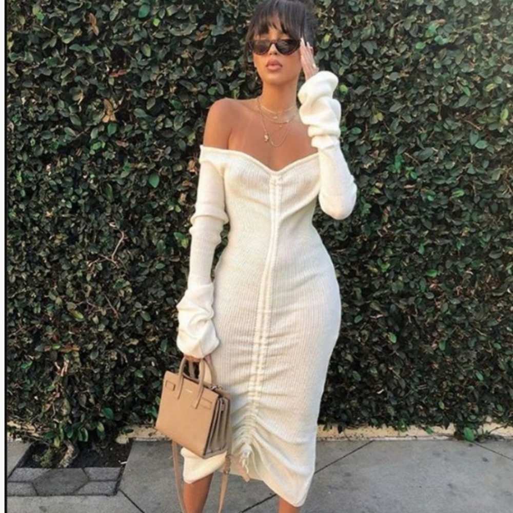 Off Shoulder Ruched Rope Dress - Picture 4 of 8
